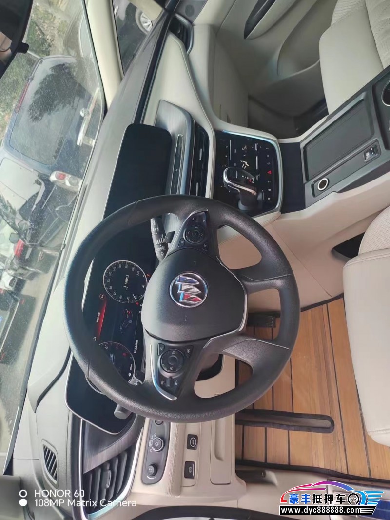 21年别克GL8轿车抵押车出售