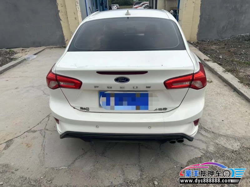 20年福特福克斯轿车抵押车出售