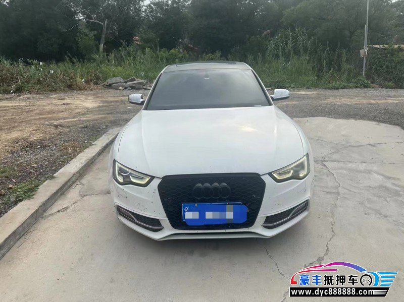抵押车出售15年奥迪S5轿车