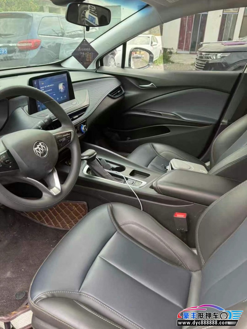 24年别克微蓝轿车抵押车出售