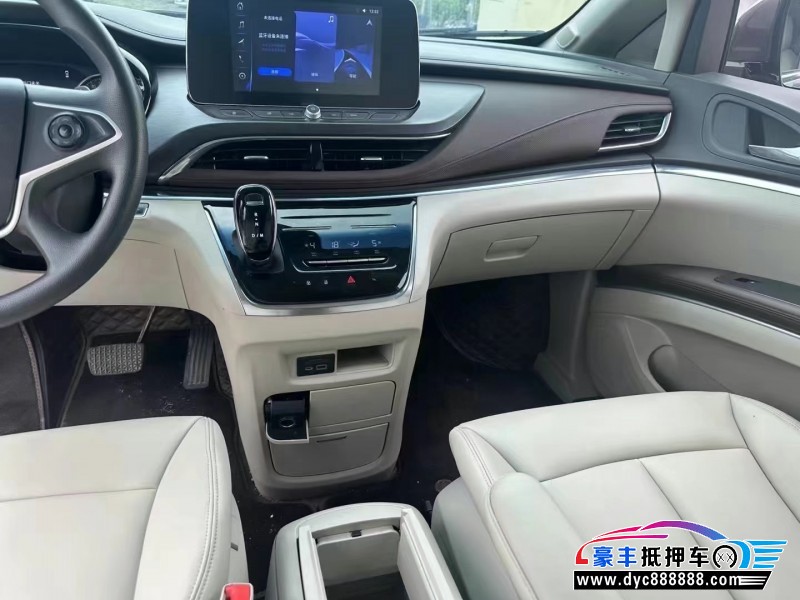 23年别克GL8轿车抵押车出售