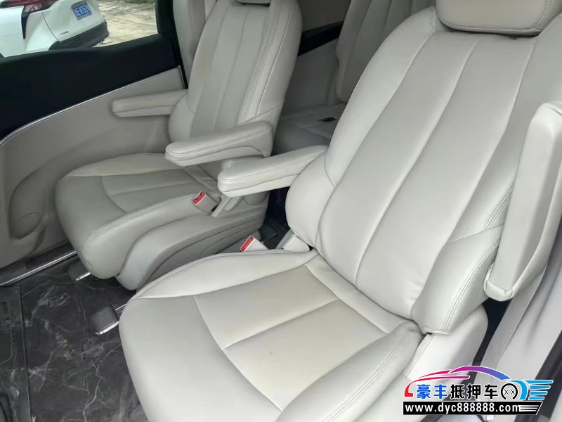 23年别克GL8轿车抵押车出售