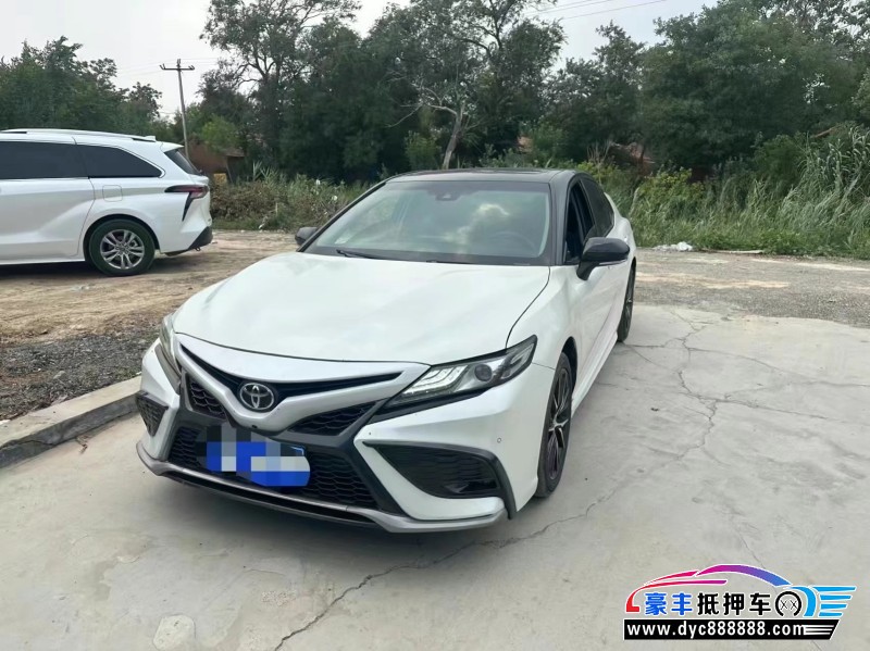 22年丰田凯美瑞轿车抵押车出售