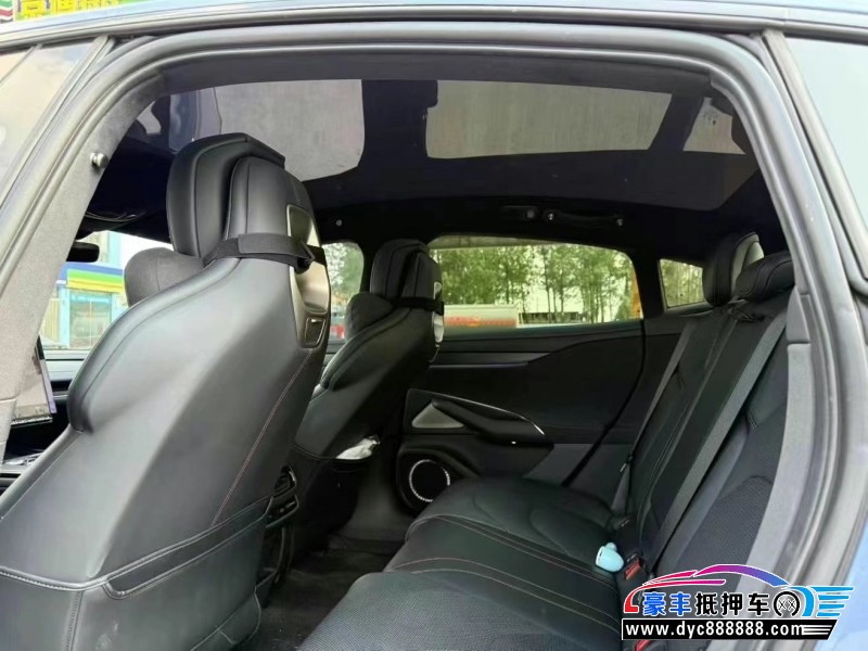 24年小米SU7轿车抵押车出售