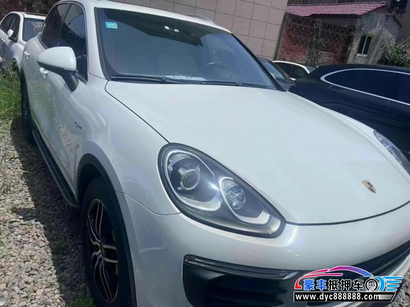 16年保时捷卡宴轿车抵押车出售