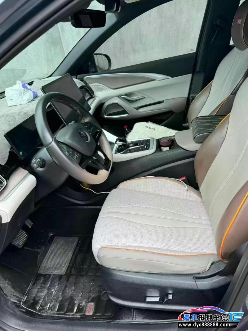 24年比亚迪宋轿车抵押车出售