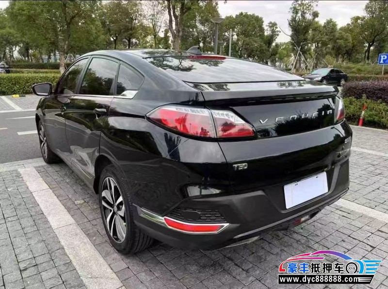 17年启辰T90轿车抵押车出售