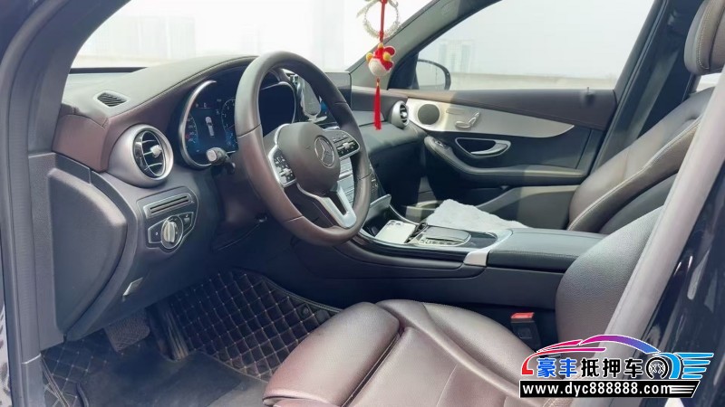 22年奔驰GLCSUV抵押车出售