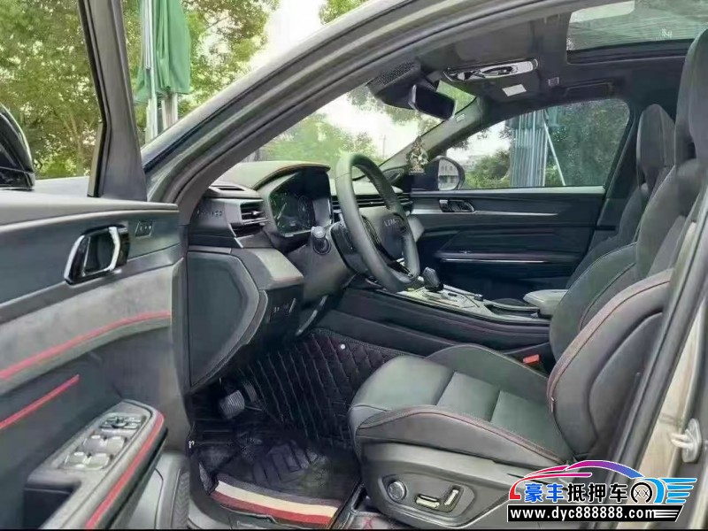 22年领克05轿车抵押车出售