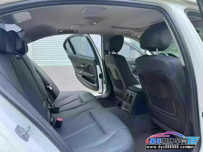 16年宝马3系轿车抵押车出售