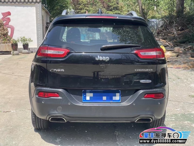 17年Jeep自由光SUV抵押车出售