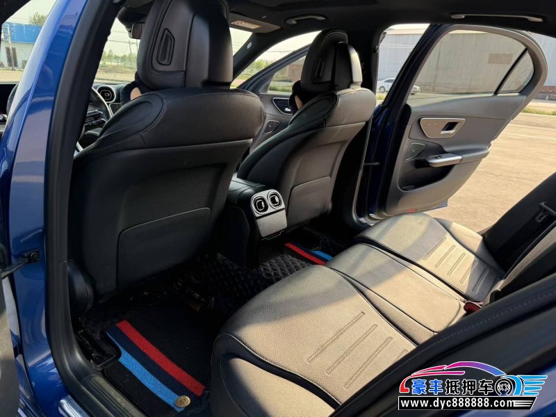 22年奔驰C轿车抵押车出售