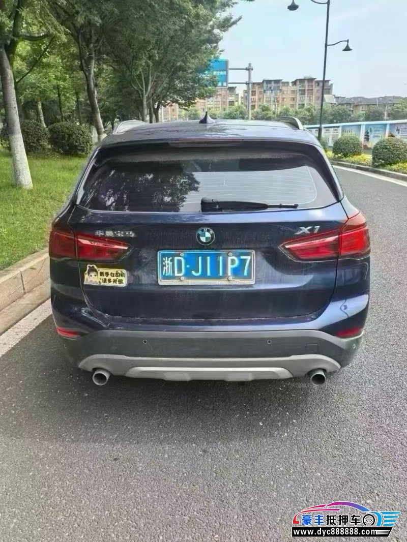 17年宝马X1轿车抵押车出售