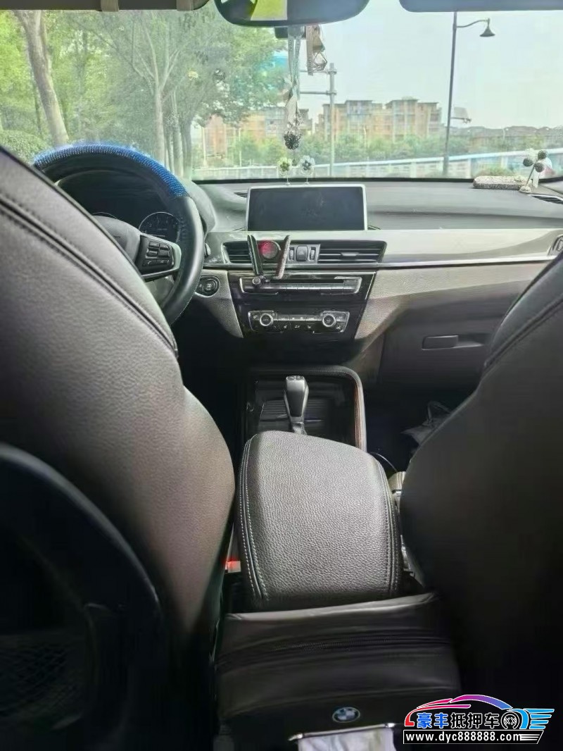 17年宝马X1轿车抵押车出售