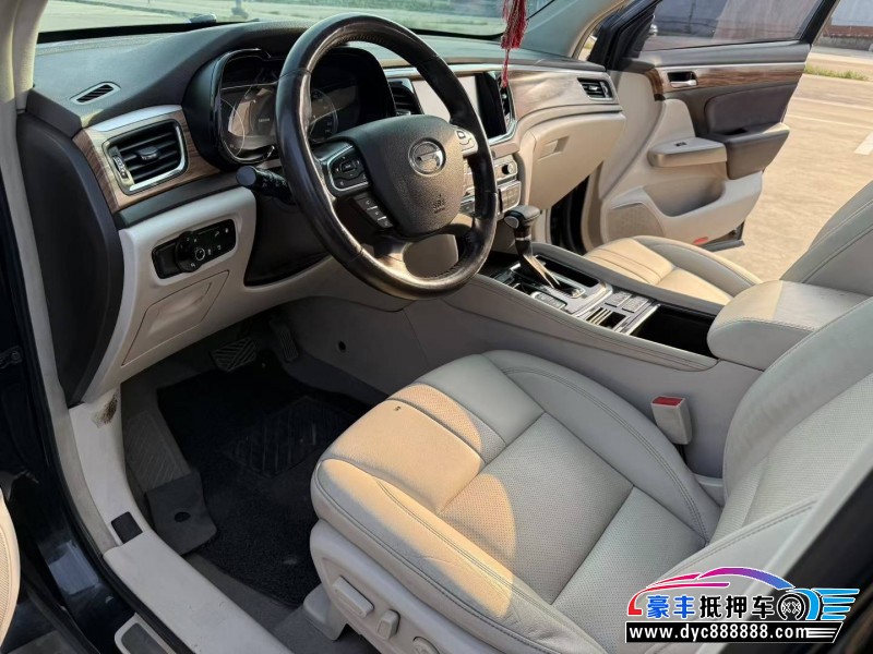 17年传祺GS8轿车抵押车出售