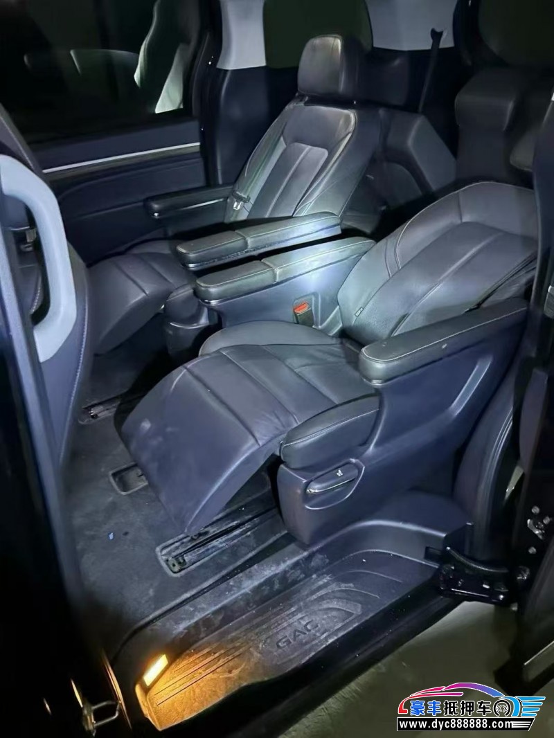 22年传祺M8轿车抵押车出售