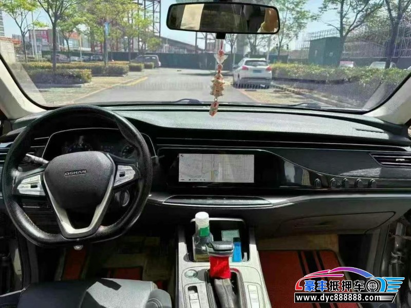 20年长安欧尚X7轿车抵押车出售