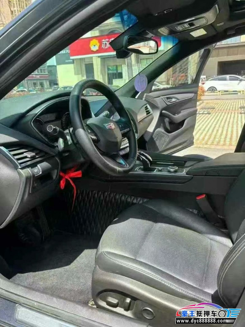 22年凯迪拉克CT5轿车抵押车出售