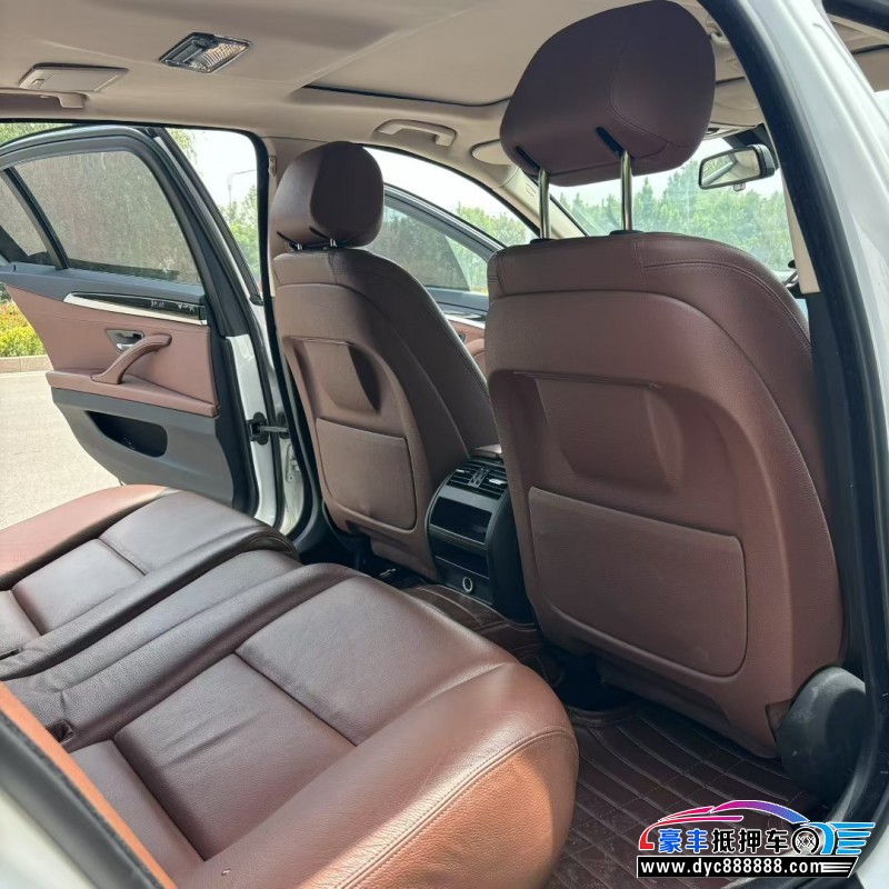 17年宝马5系轿车抵押车出售