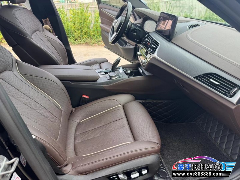 21年宝马5系轿车抵押车出售