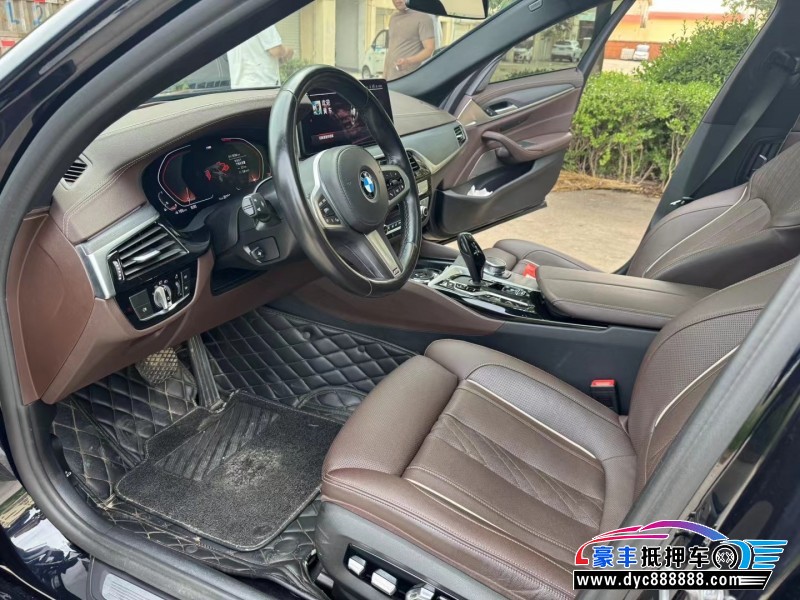 21年宝马5系轿车抵押车出售