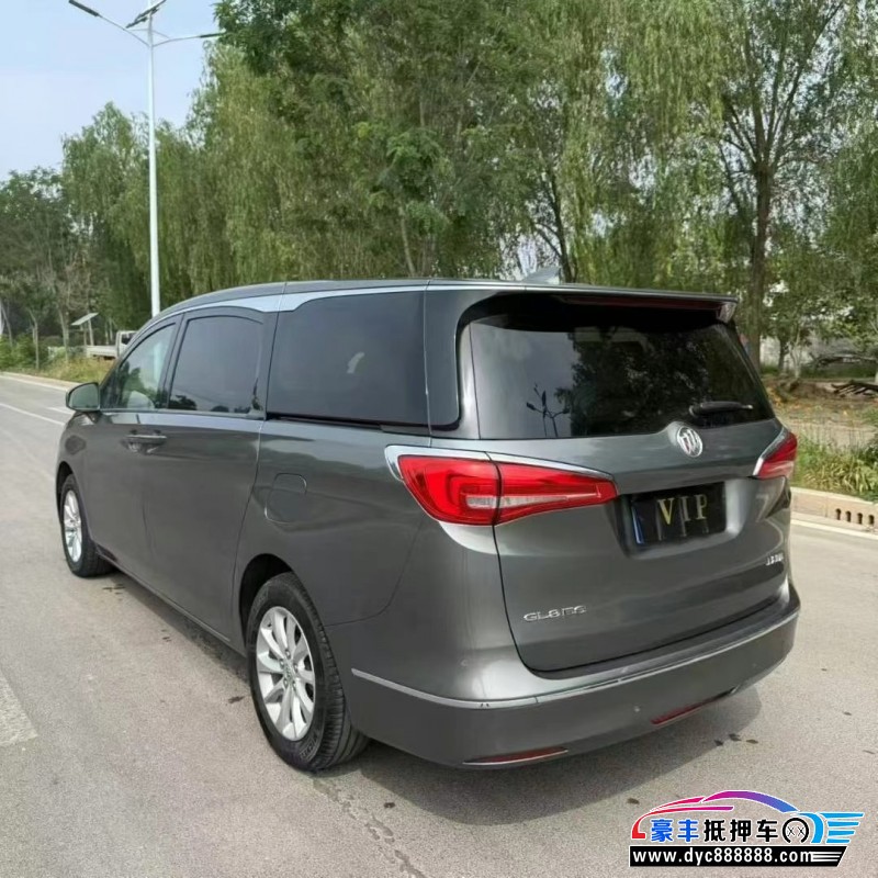 17年别克GL8轿车抵押车出售