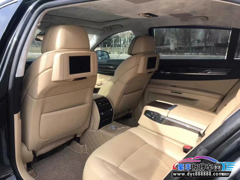 13年宝马7系轿车抵押车出售