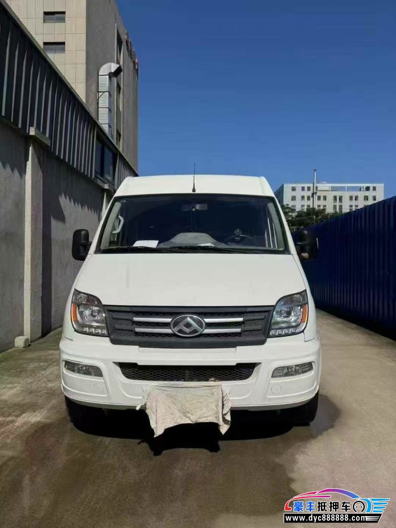 22年上汽大通V80轿车抵押车出售