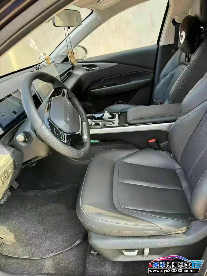 24年五菱星光轿车抵押车出售