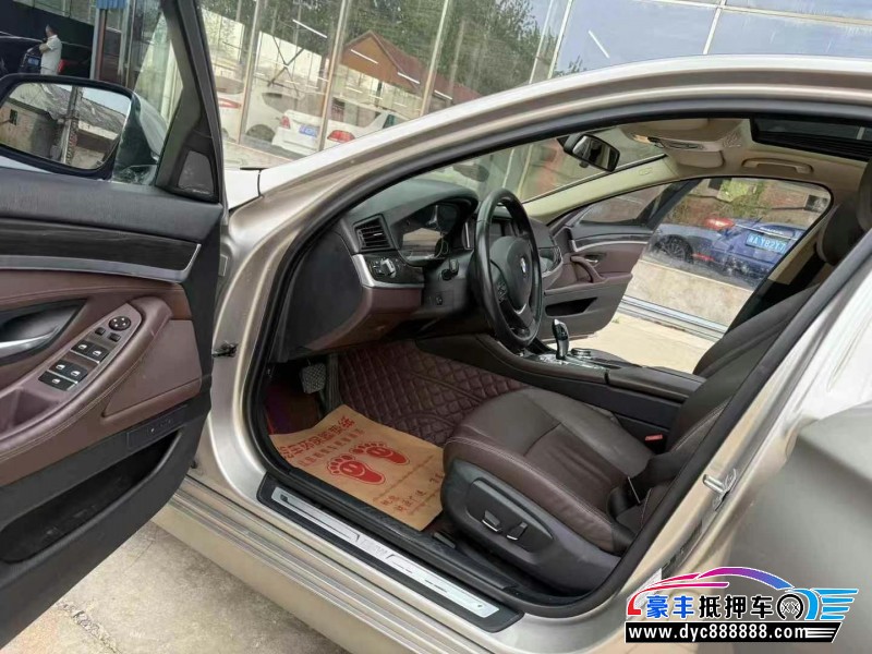 17年宝马5系轿车抵押车出售