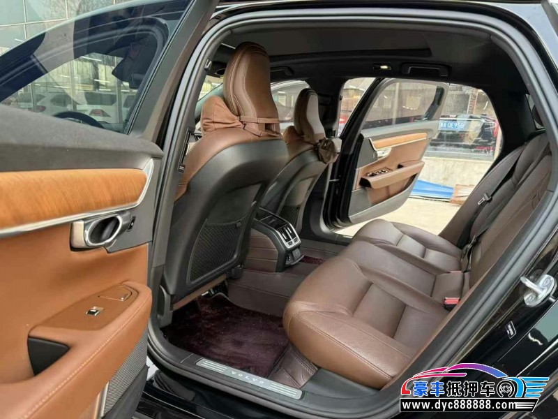 22年沃尔沃S90轿车抵押车出售