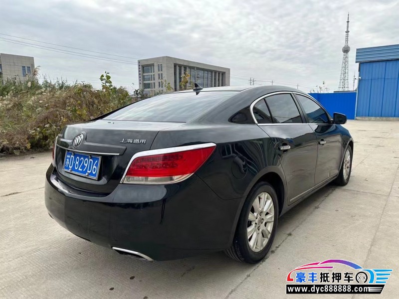 12年别克君越轿车抵押车出售