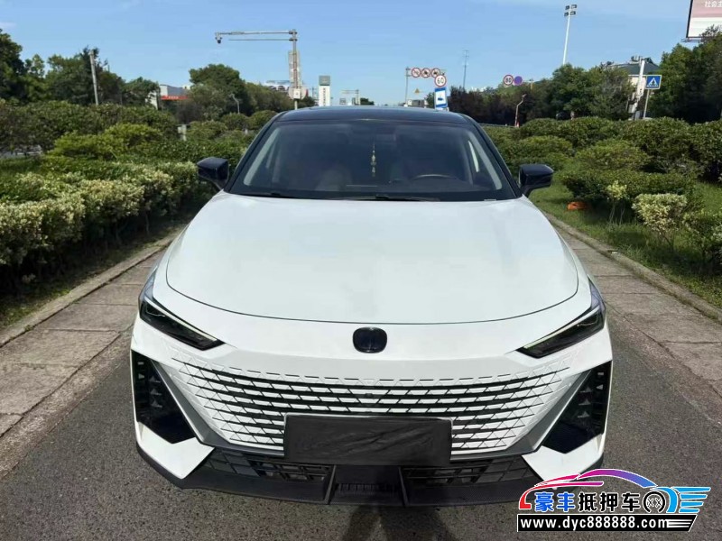 24年长安长安UNI轿车抵押车出售