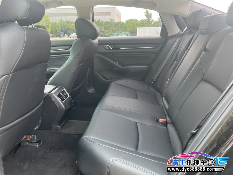 19年本田雅阁轿车抵押车出售