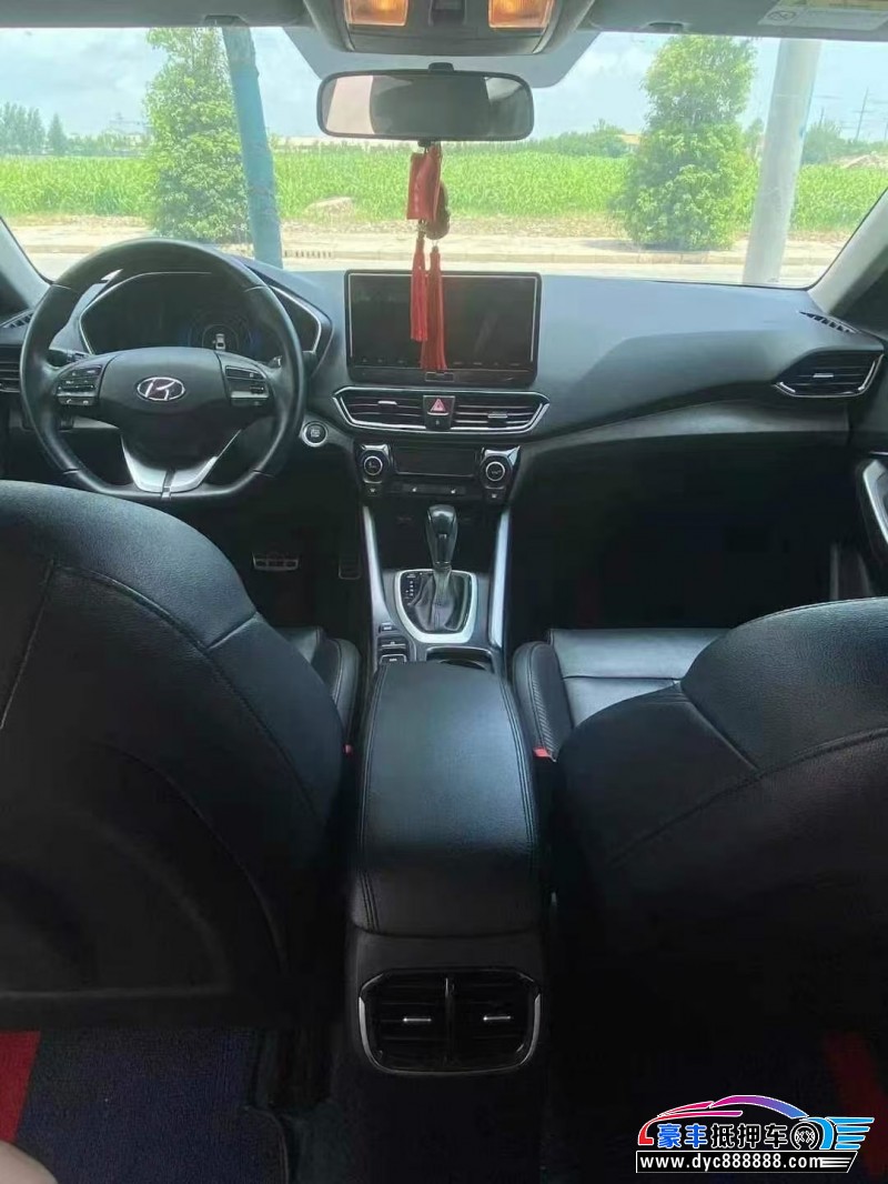 20年现代菲斯塔轿车抵押车出售