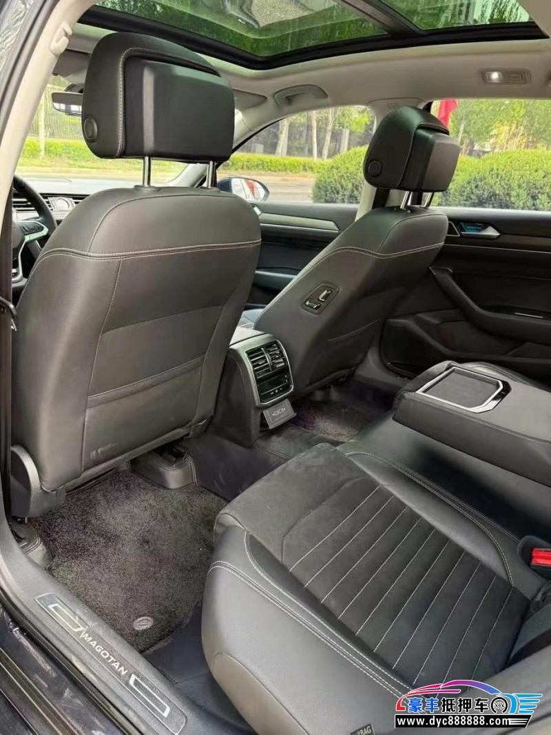 20年大众迈腾轿车抵押车出售