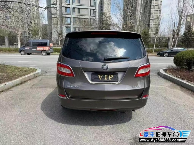 12年别克GL8轿车抵押车出售