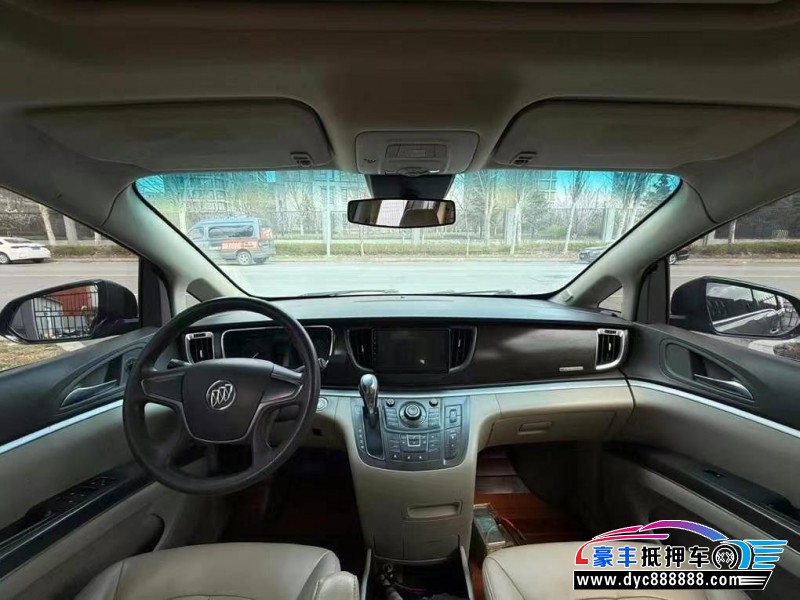 12年别克GL8轿车抵押车出售