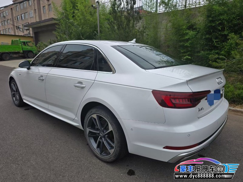 20年奥迪A4L轿车抵押车出售