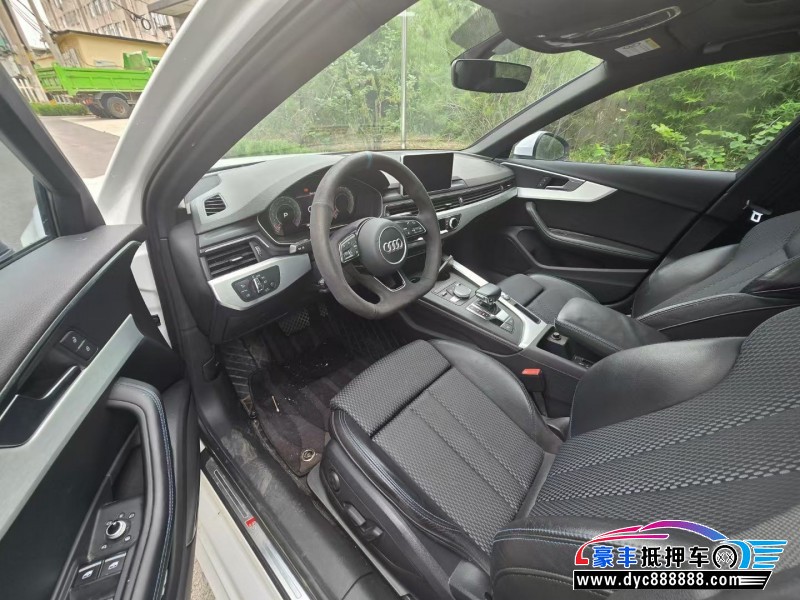 20年奥迪A4L轿车抵押车出售