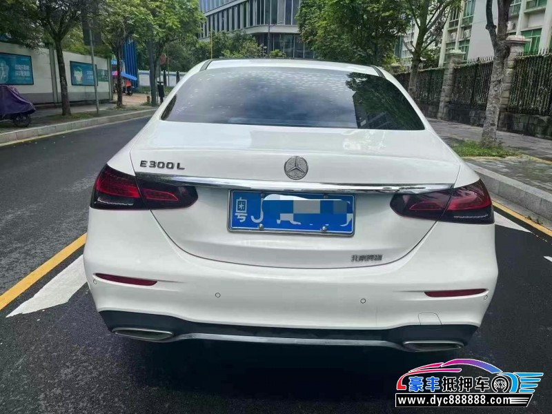 22年奔驰E轿车抵押车出售