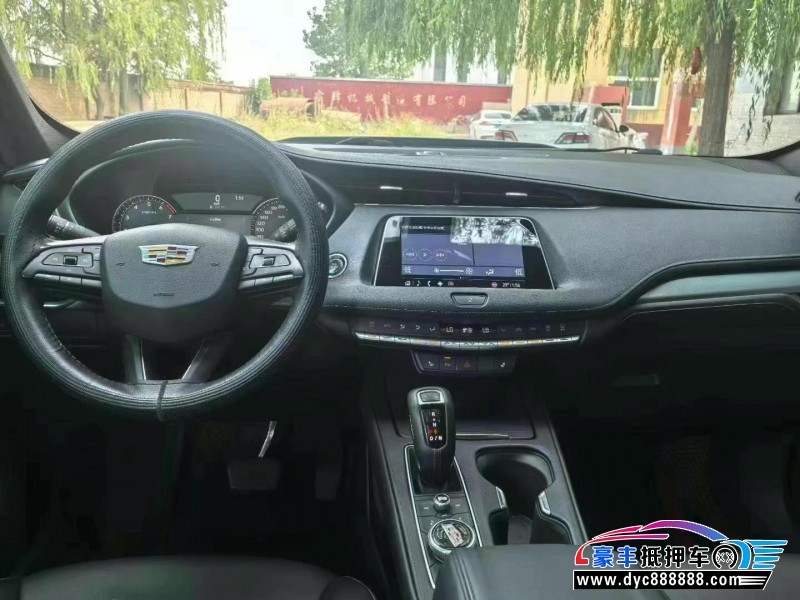19年凯迪拉克XT4轿车抵押车出售