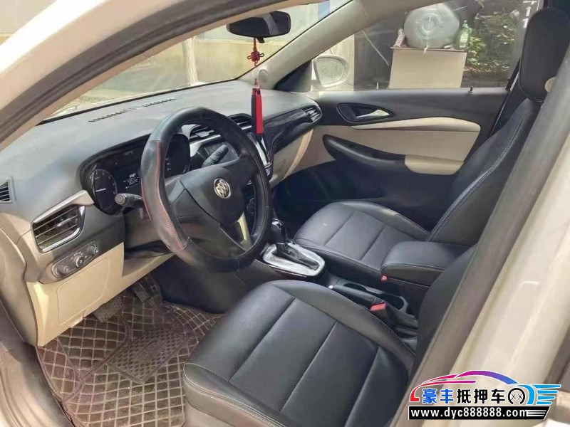 20年别克凯越轿车抵押车出售