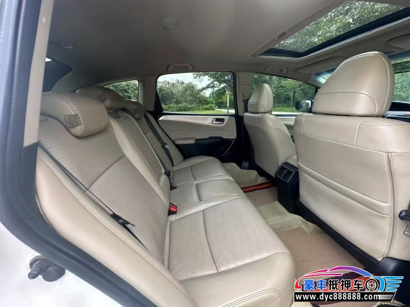 13年本田杰德轿车抵押车出售