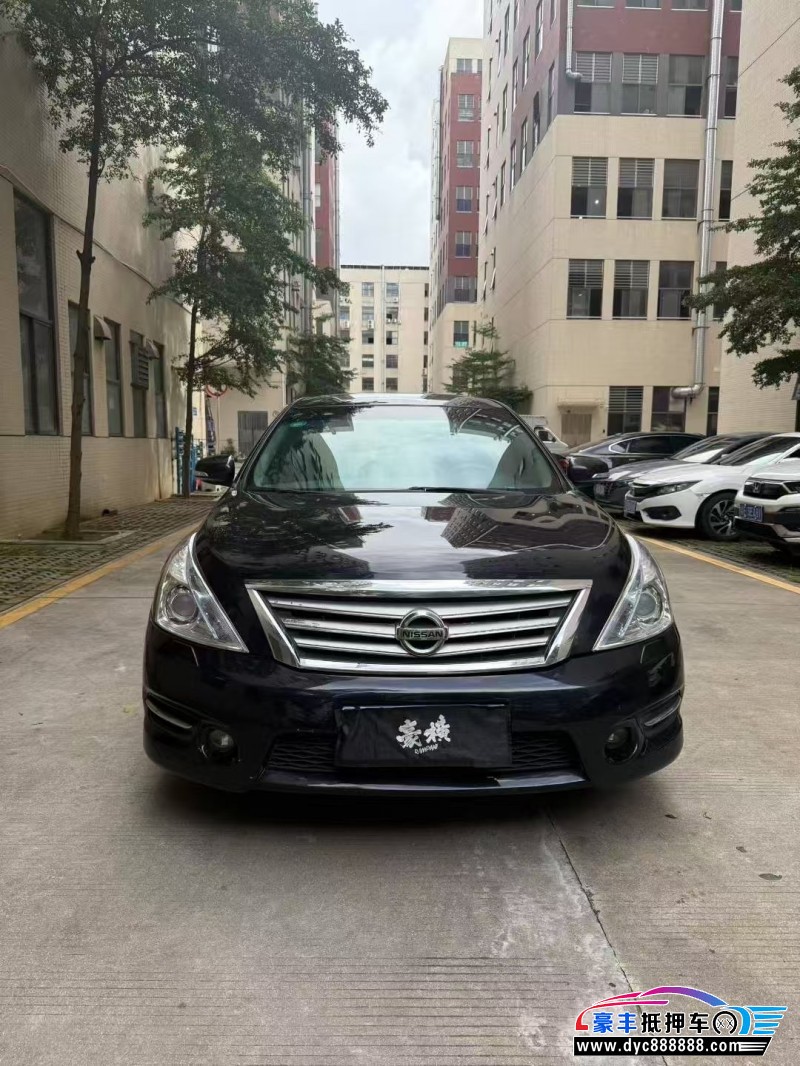 11年日产天籁轿车抵押车出售