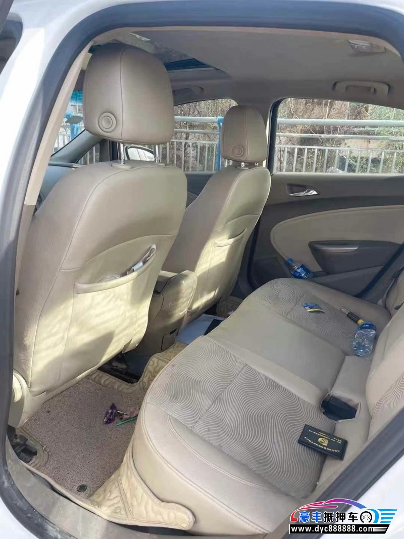 14年别克英朗轿车抵押车出售