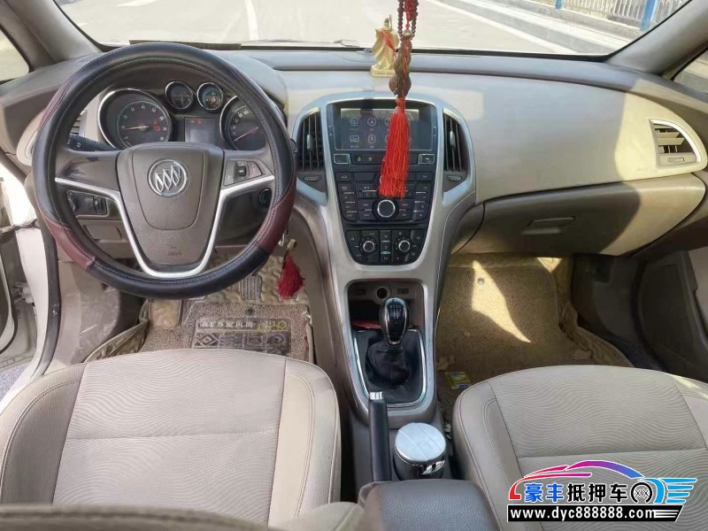 14年别克英朗轿车抵押车出售