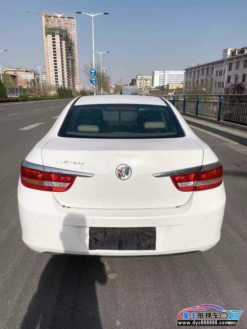 14年别克英朗轿车抵押车出售