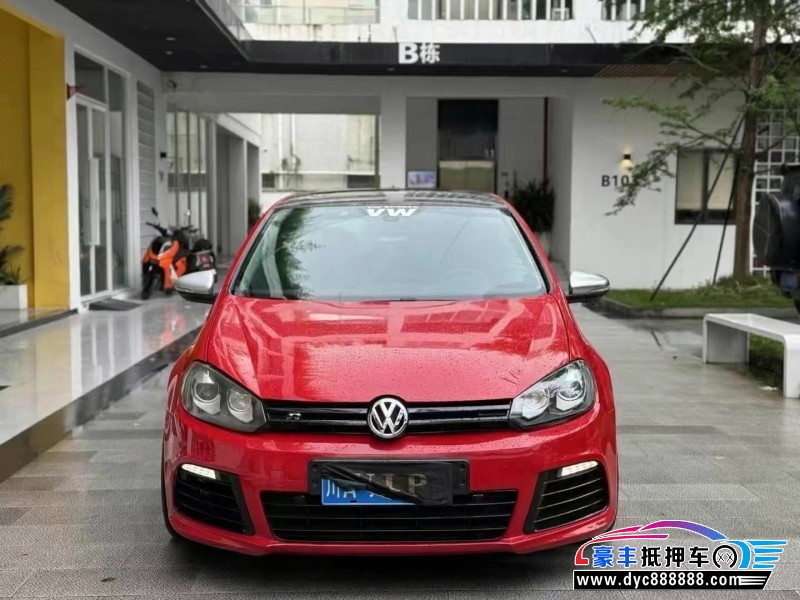 13年大众高尔夫轿车抵押车出售