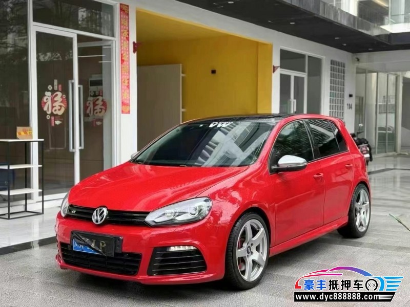 13年大众高尔夫轿车抵押车出售